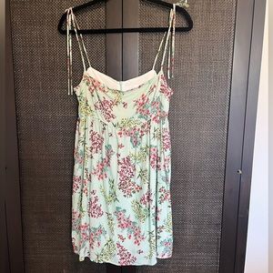 Park and Fifth Brighton Mini Dress. Floral Print. Size Medium.